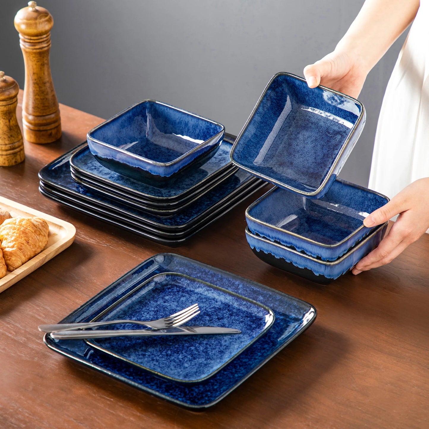 Vaisselle en grès 4/12 personnes - CROCKERY - 12 à 36 pièces