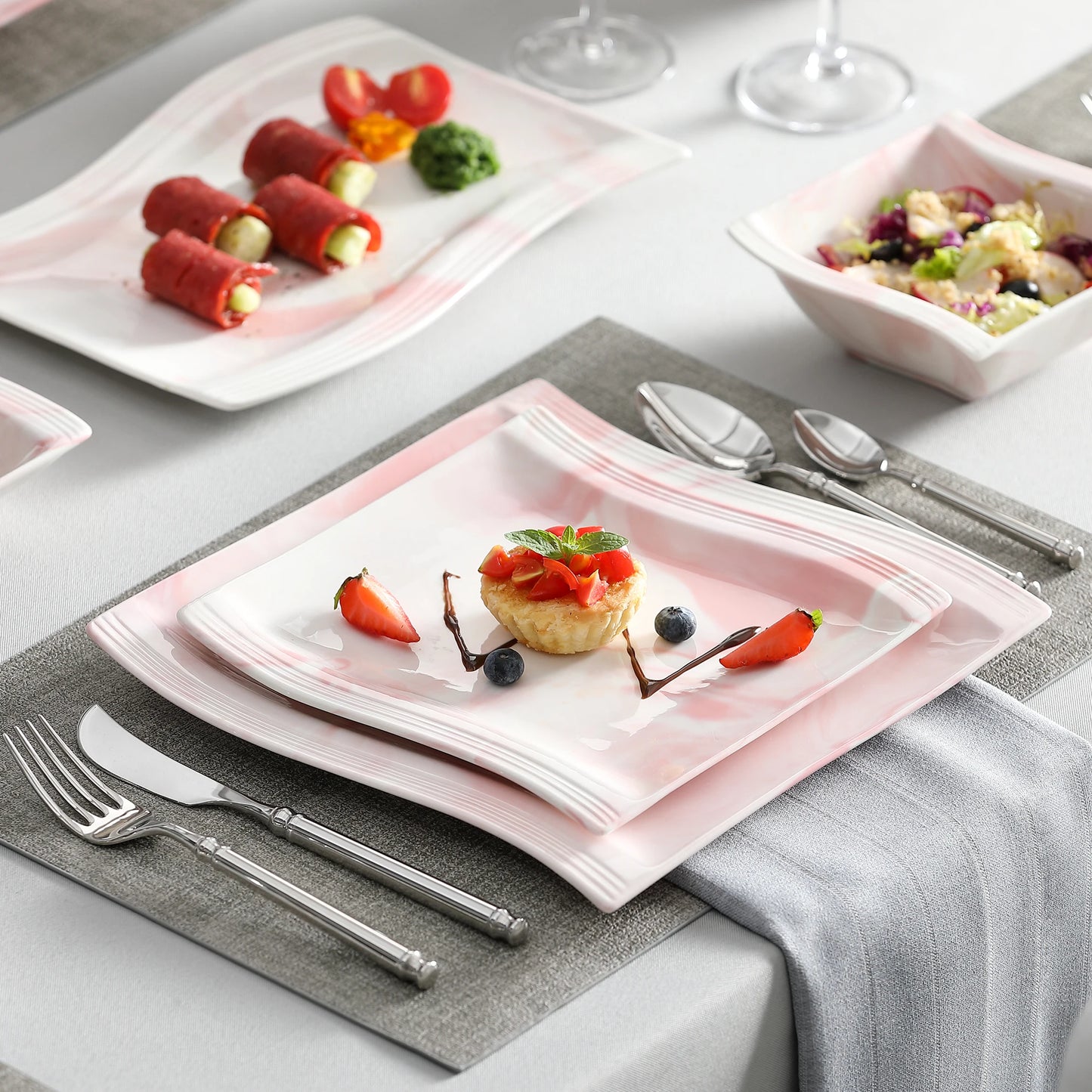 Vaisselle porcelaine 6 perosnnes - FLORA - 26 pièces