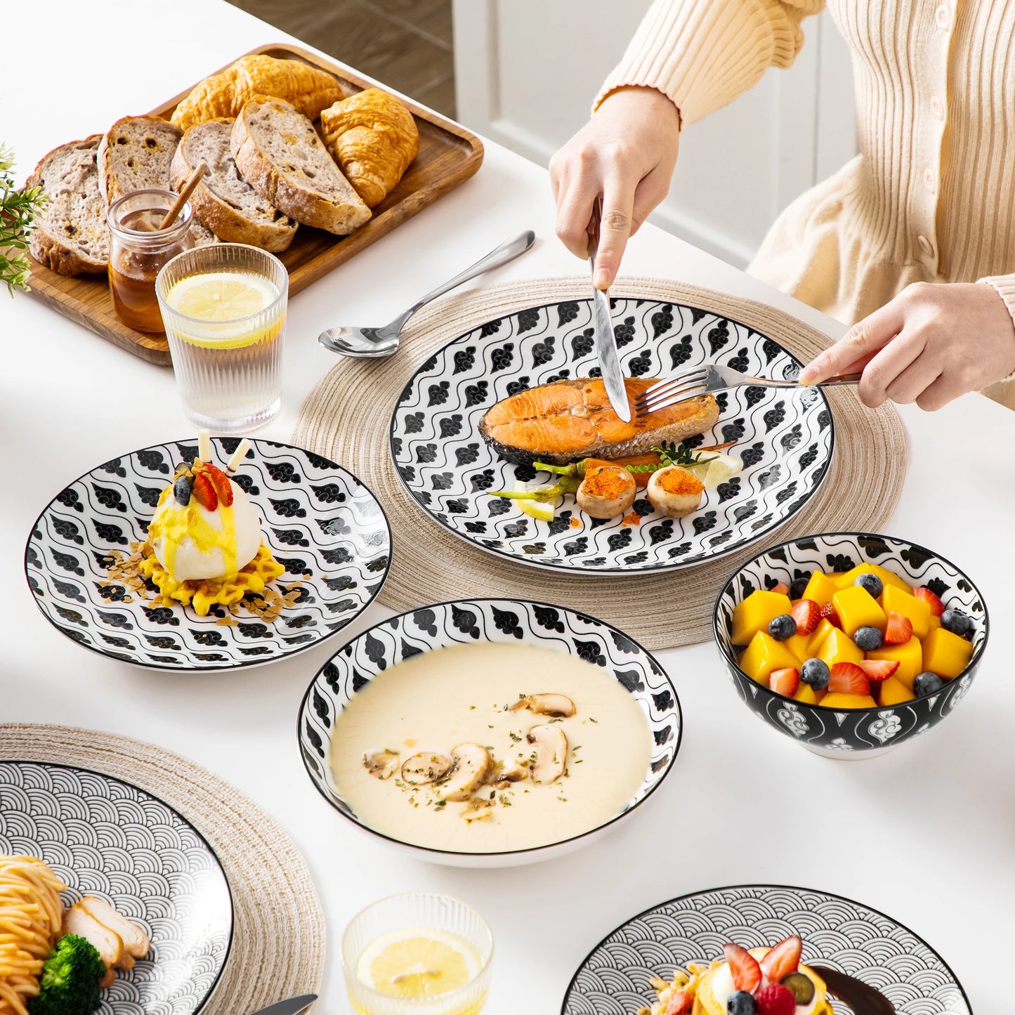 Vaisselle porcelaine 4/8 personnes - HAKURA - 12 à 32 pièces