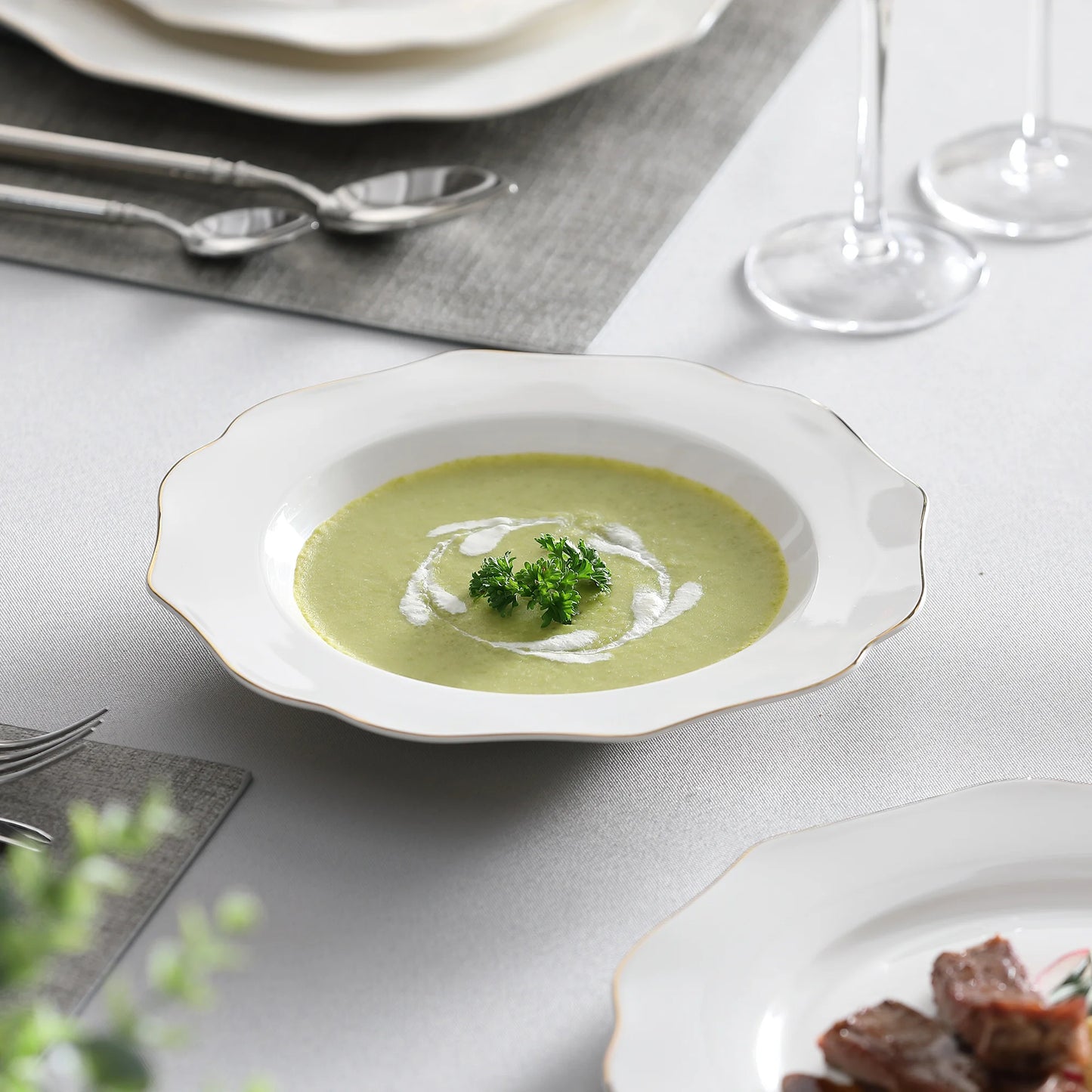 Vaisselle porcelaine 4/8 personnes - LOTUS - 16 à 32 pièces