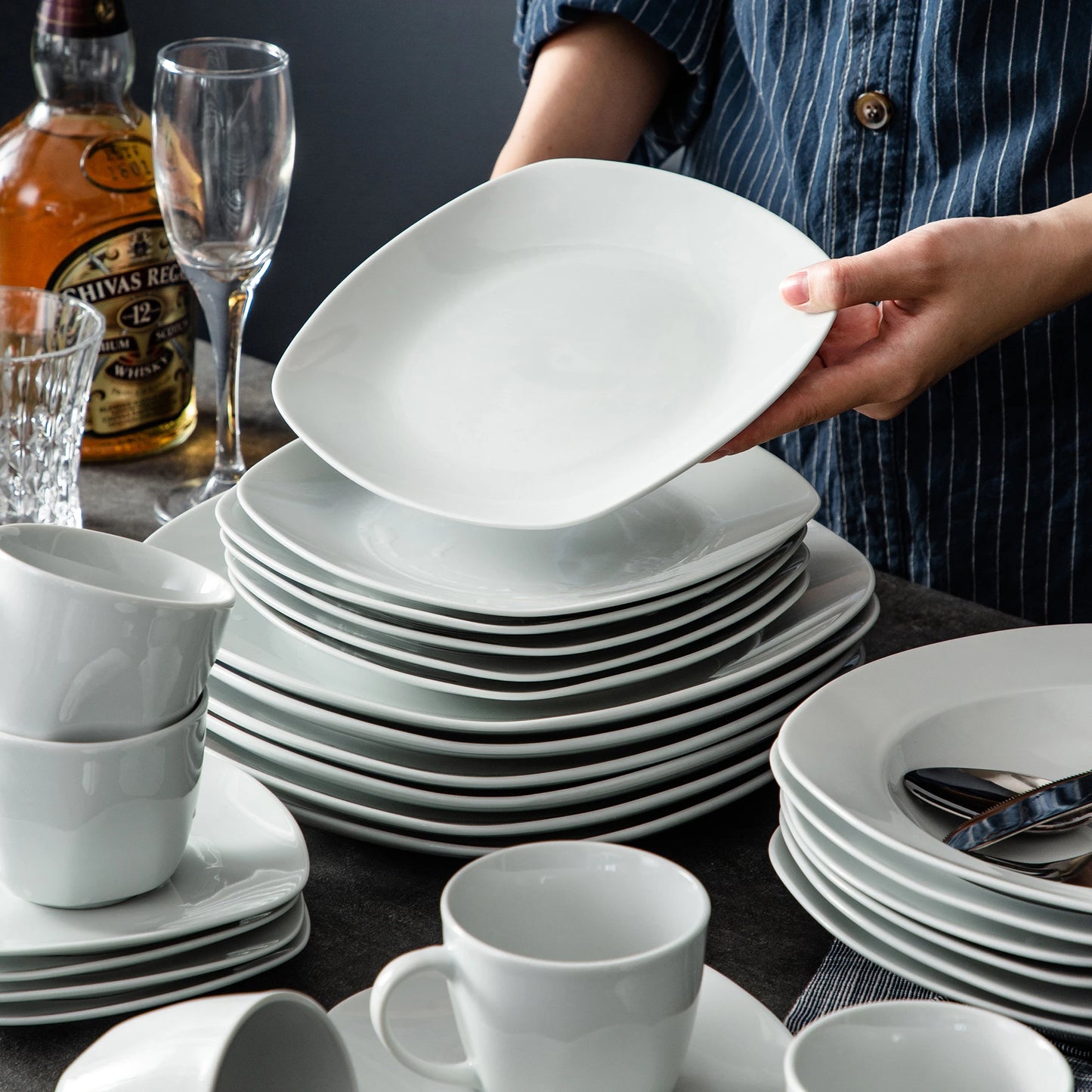 Vaisselle porcelaine 6 personnes - ELSA - 30 pièces