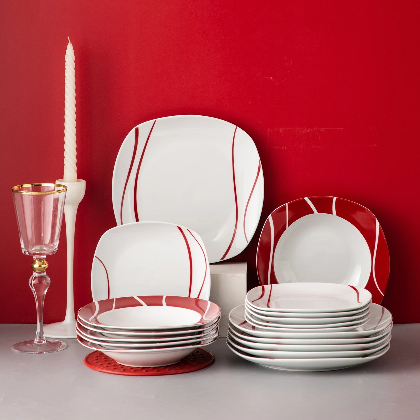Vaisselle porcelaine 6 personnes - FELISA 18 pièces