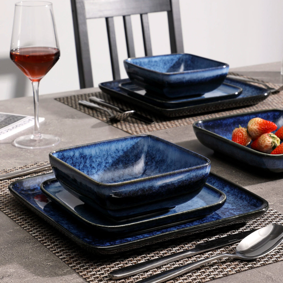 Vaisselle en grès 4 personnes - STERN - 16 pièces Novia Home 14175RED16PIECE200007763201336101