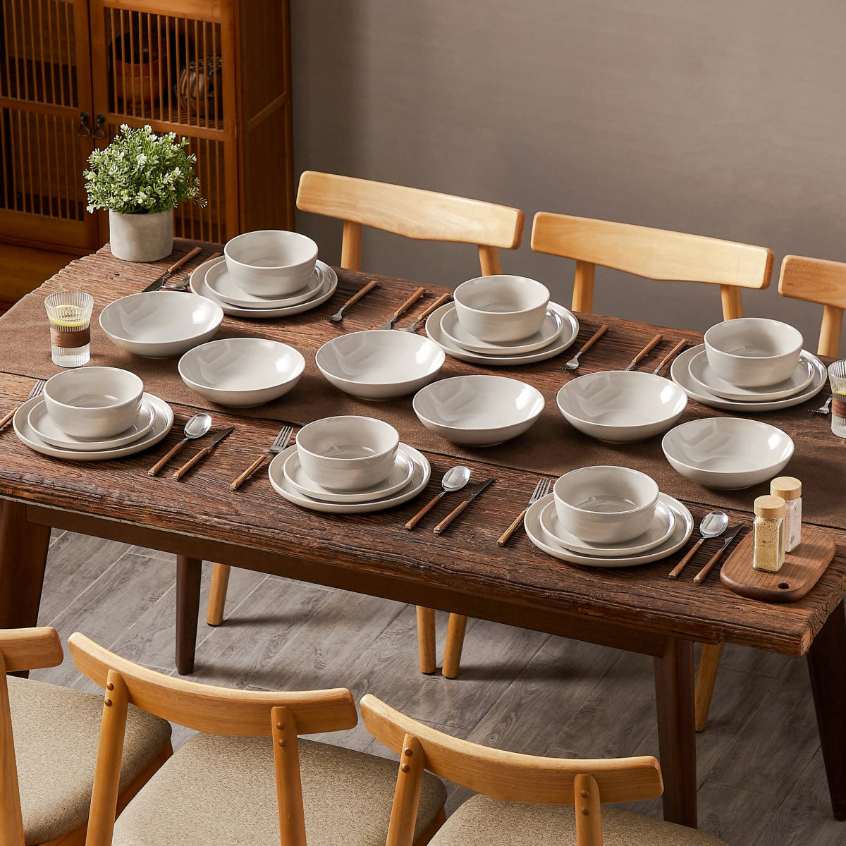 Vaisselle en grès 4/12 personnes - BROW - 16/32 pièces Novia Home 1419312Piece2BROW7763201336101
