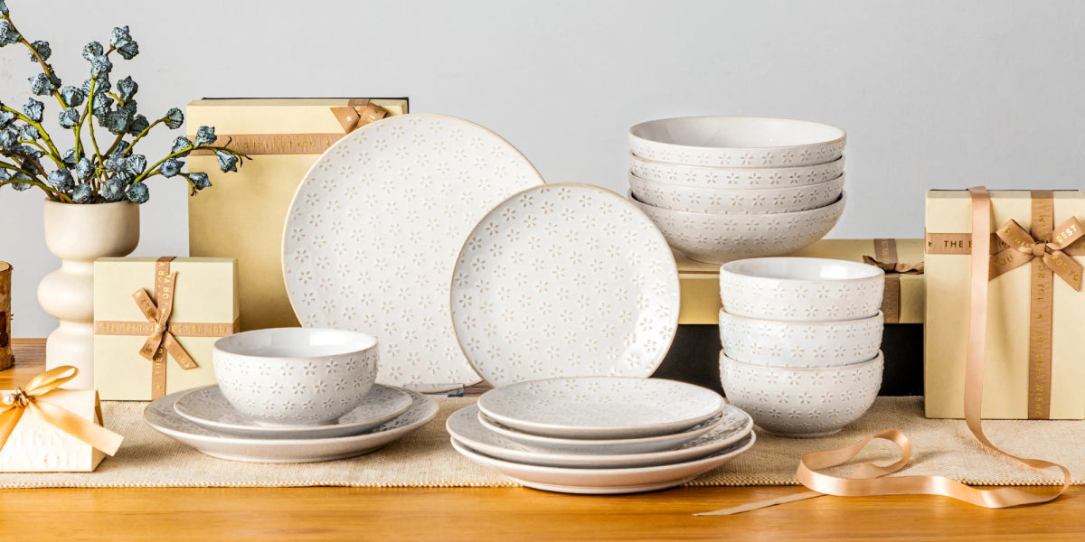 Vaisselle en grès 4/8 personnes - LYDIA - 24/48 pièces Novia Home 14350686FlowerLeaf2776320133610121346668232PI
