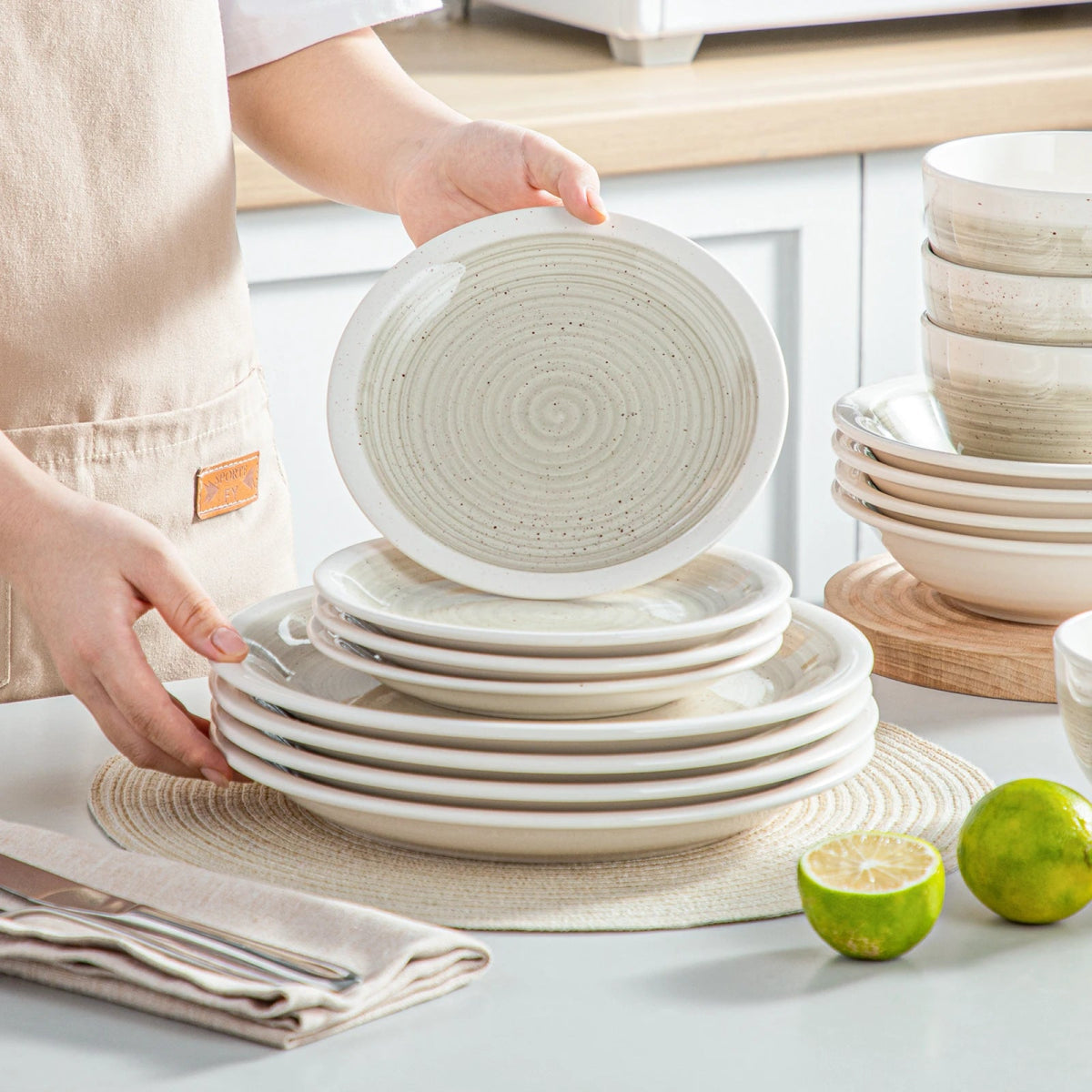 Vaisselle en grès 4/8 personnes - ORI - 16/36 pièces Novia Home 14691Green1662810716pcs27763201336101